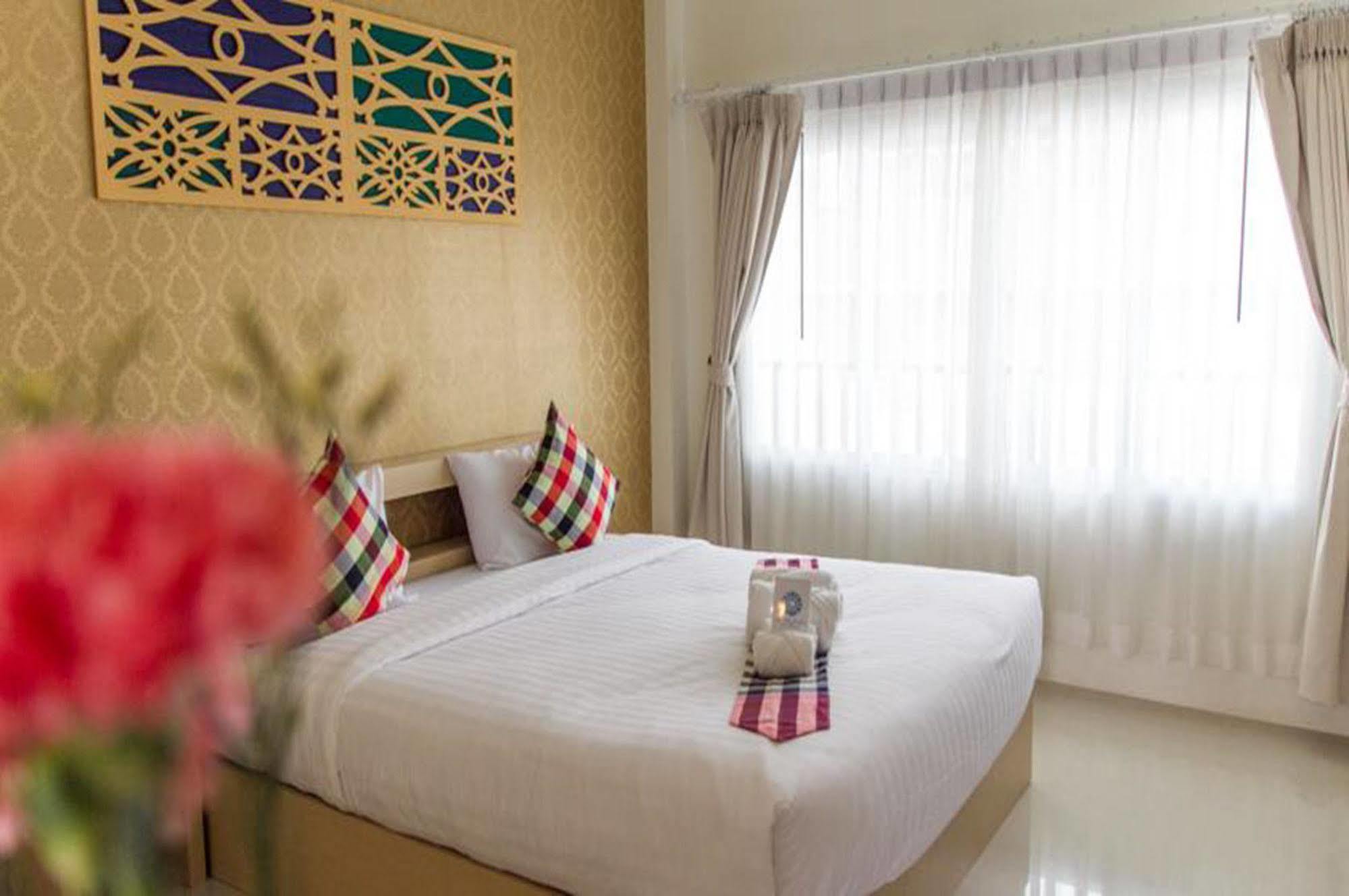 Crystal Nongkhai Hotel Nong Khai Exterior photo